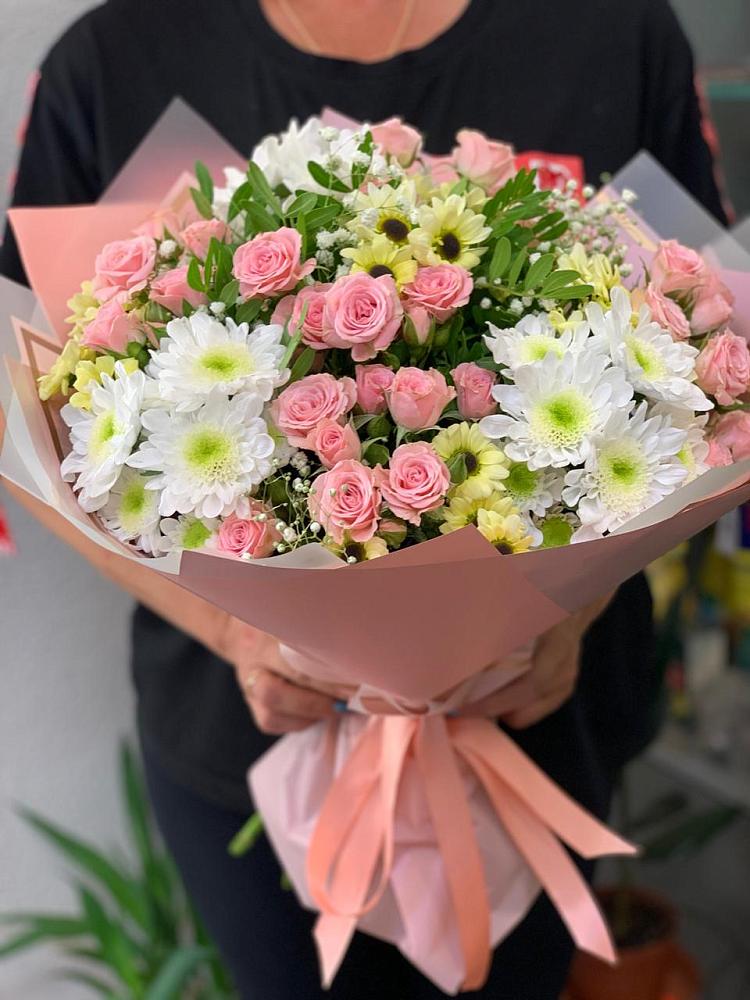 Букет цветов из: Розы и Хризантемы в Еманжелинске
