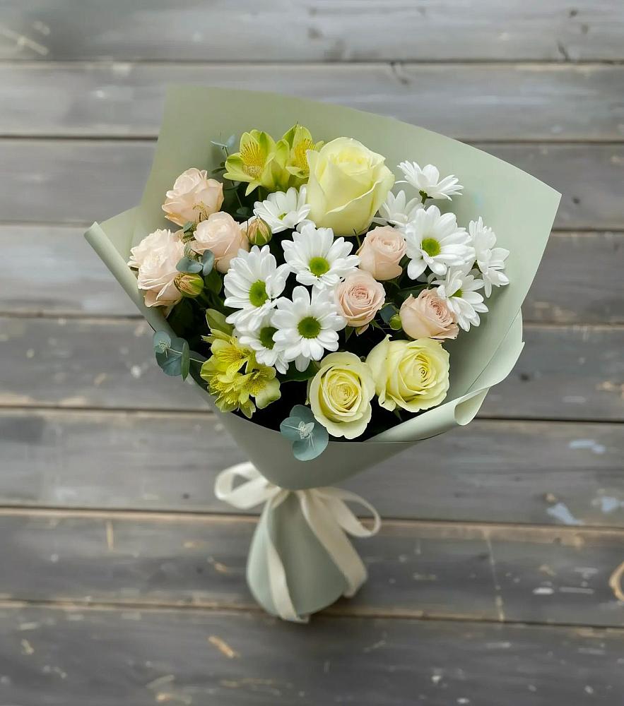 Букет цветов из: Альстромерии, Розы и Хризантемы в Еманжелинске