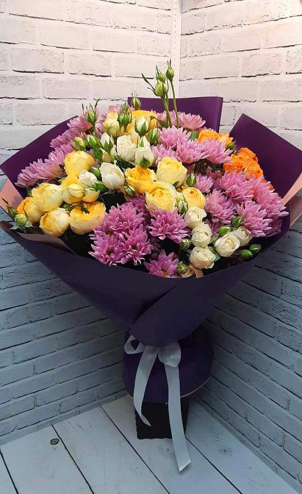 Букет цветов из: Хризантемы и Розы в Еманжелинске