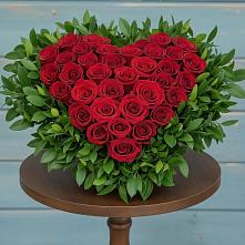 Цветочная композиция из Розы в виде сердца #REPLACE_PRED# Еманжелинске