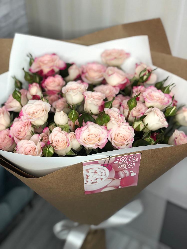 Букет цветов из: Розы в Еманжелинске