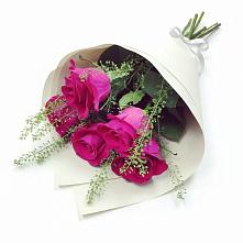 Букет цветов из:  Розы в Еманжелинске