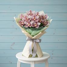 Букет цветов из:  Орхидеи и Розы в Еманжелинске