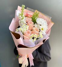 Букет цветов из:  Хризантемы и Розы в Еманжелинске