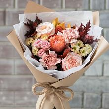 Букет цветов из:  Гвоздики, Хризантемы и Розы в Еманжелинске