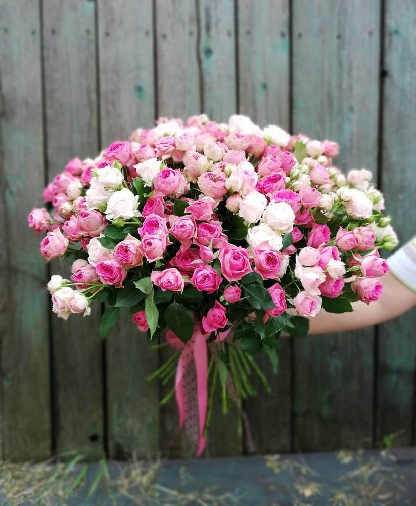 Букет Розовые кустовые розы Натали и Лав Лидия в Еманжелинске