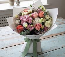 Букет цветов из:  Розы, Лизиантусы и Гвоздики #REPLACE_PRED# Еманжелинске