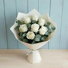 Букет Белые розы в Эвкалипте в Еманжелинске