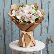 Букет цветов из:  Орхидеи и Розы в Еманжелинске